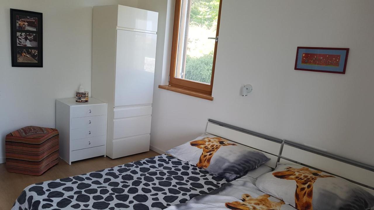 Apartman Di マリ・ロシニュ エクステリア 写真